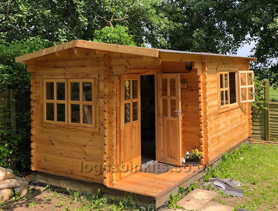 Canazei Plus 4x3 Log Cabin